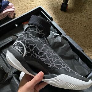 Li Ning Way Of Wade WOW announcement